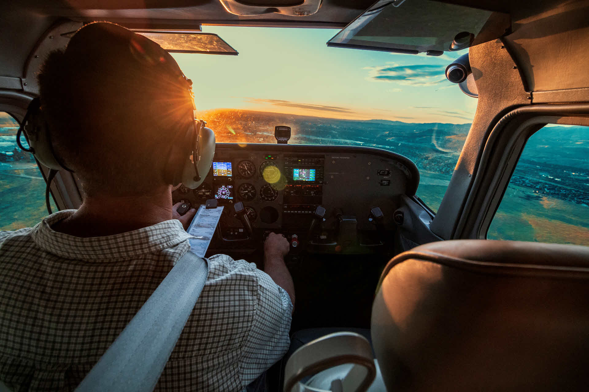 Carmel Aviation is Boise's #1 flight school for private pilot license training.